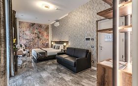 Apollo Boutique Hotel  4*